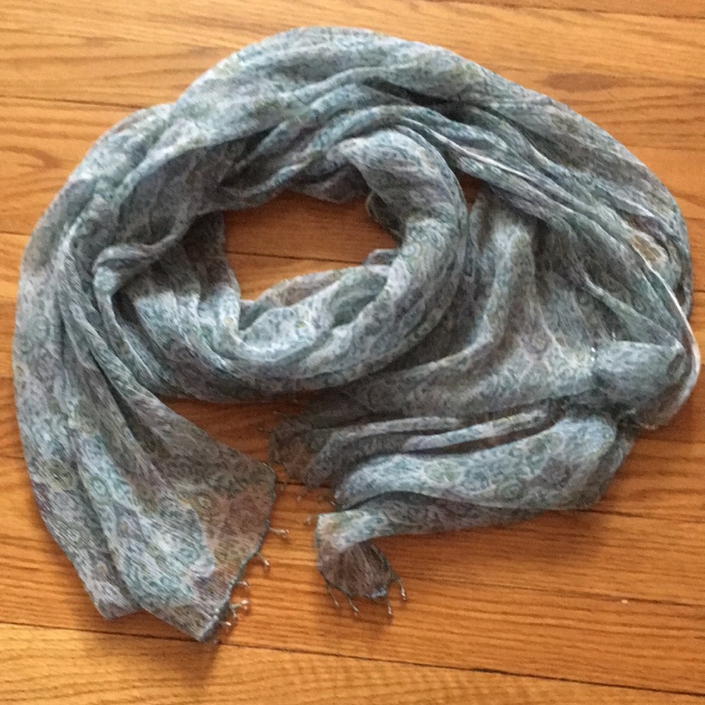 Scarf - Picture 2 of 4
